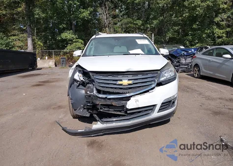 2017 Chevrolet Traverse Premier z USA, uszkodzony, nr VIN 1GNKRJKDXHJ127775